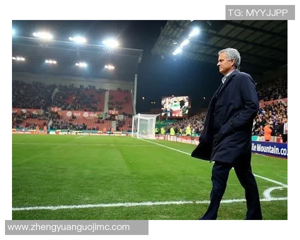 修安联与弥尔顿凯恩斯的较量揭示英乙联赛的激烈竞争与战术博弈 修安联与弥尔顿凯恩斯的较量揭示英乙联赛的激烈竞争与战术博弈