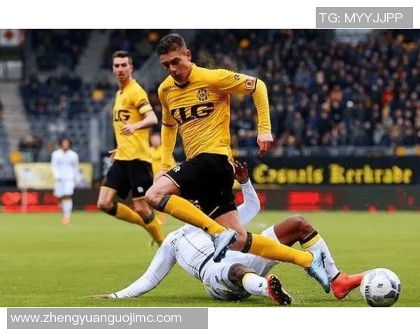 斯巴达与流浪者的激烈对决揭示了足球战术与团队精神的完美结合