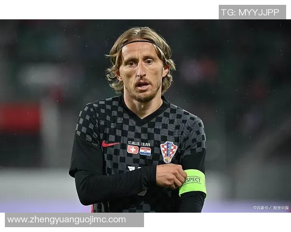 莫德里奇：足球场上的艺术家与传奇中场的辉煌历程与成就解析